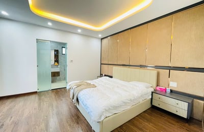 Alquiler de una casa de lujo y luminosa de 350 m² con un hermoso jardín en el distrito de Hai Chau, Da Nang, Vietnam