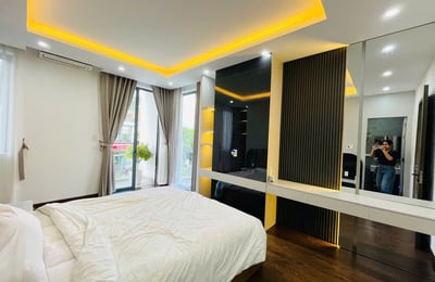 Alquiler de una casa de lujo y luminosa de 350 m² con un hermoso jardín en el distrito de Hai Chau, Da Nang, Vietnam