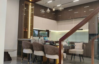 Alquiler de una casa de lujo y luminosa de 350 m² con un hermoso jardín en el distrito de Hai Chau, Da Nang, Vietnam