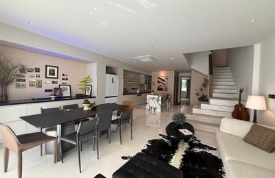 Alquiler de casa de élite y elegante con piscina y ascensor, Da Nang, Vietnam