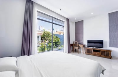 Modern, bright villa for rent with pool and garden, Da Nang, Vietnam