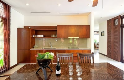 Alquiler de villa moderna, luminosa con piscina, 400 m², Da Nang, Vietnam