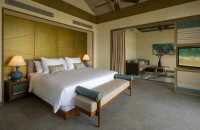 Rent a luxury villa with sea view, 377 m², Ngu Hanh Son, Da Nang, Vietnam