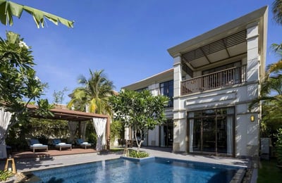 Rent a luxury villa with sea view, 377 m², Ngu Hanh Son, Da Nang, Vietnam
