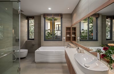 Rent a luxury, fully furnished villa with pool, Hai Chau, Da Nang, Vietnam