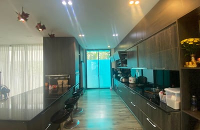 Alquiler de villa de lujo con piscina y jardín, 800 m², Ngu Hanh Son, Da Nang, Vietnam