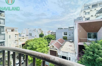 Alquiler a largo plazo de un apartamento luminoso con balcón espacioso, Da Nang, Vietnam