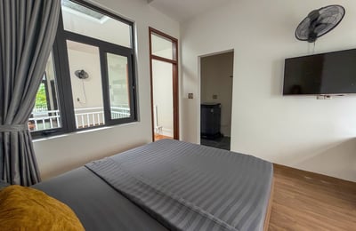 Langfristige Vermietung eines geräumigen neuen Hauses mit Blick auf den Park in Da Nang, Vietnam