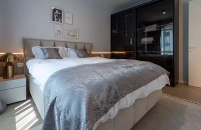 Miete einer gemütlichen 2-Zimmer-Wohnung, Cortina North, Bukarest, Rumänien