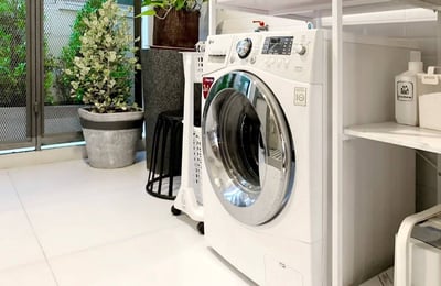 Modernes 3-Zimmer-Stadthaus zu vermieten, Bangkok, Thailand