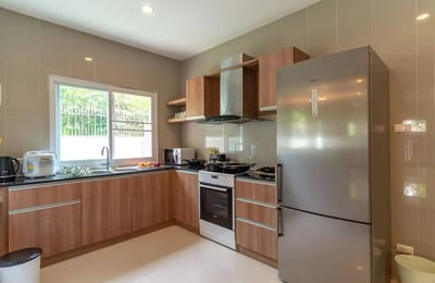 Stylish and spacious 4-bedroom house rental in Khlong Toei district, Bangkok, Thailand