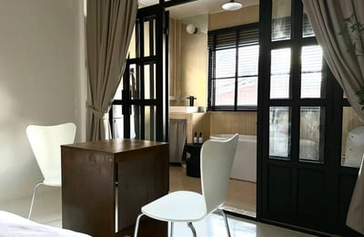 Location de grand studio meublé dans le district de Ratchathewi, Bangkok, Thaïlande