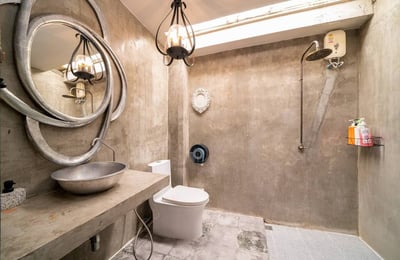 Alquiler de apartamento amueblado de 3 dormitorios en el distrito de Khlong Toei, Bangkok, Tailandia