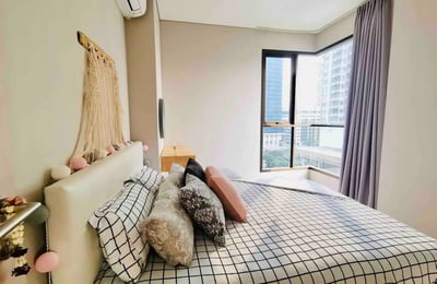 Spacious 2-bedroom apartment rental in Din Daeng district, Bangkok, Thailand
