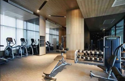 Spacious 2-bedroom apartment rental in Din Daeng district, Bangkok, Thailand