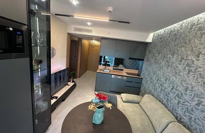 Аренда современной квартиры с видом на море и горы, 50 м², Батуми, Грузия