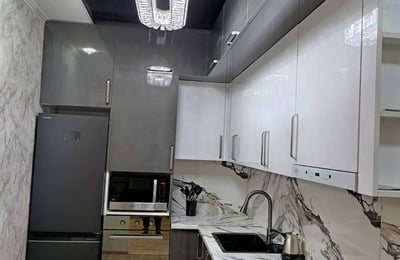 Location d’un appartement lumineux et meublé avec deux chambres, 74 m², Batoumi, Géorgie