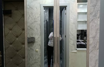 Location d’un appartement lumineux et meublé avec deux chambres, 74 m², Batoumi, Géorgie