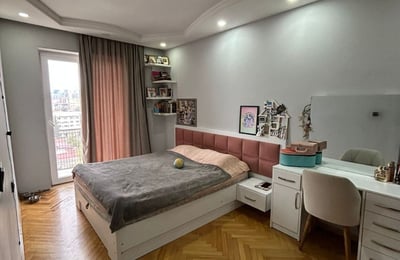 Appartement spacieux de 180 m² à louer à long terme à Batumi, Géorgie