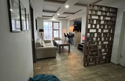 Appartement spacieux de 180 m² à louer à long terme à Batumi, Géorgie