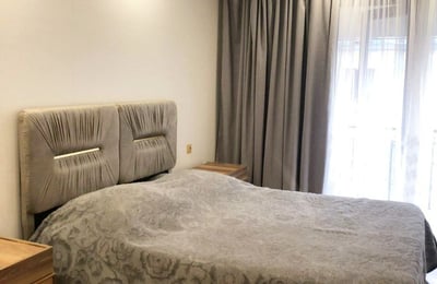 Просторная меблированная квартира 90 м² с видом на море в аренду, Батуми, Грузия