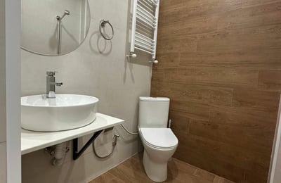 Moderne Wohnung 60 m² mit 2 Schlafzimmern zur Miete, Batumi, Georgien