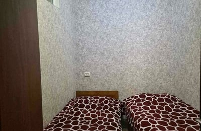 Apartamento luminoso de 60 m² con 2 dormitorios y balcón en alquiler, Batumi, Georgia