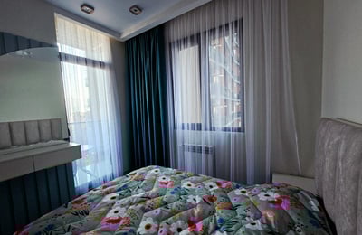 Location appartement confortable meublé avec rénovation moderne, 65 m², Batumi, Géorgie