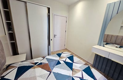 Location appartement confortable meublé avec rénovation moderne, 65 m², Batumi, Géorgie