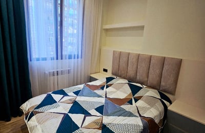 Location appartement confortable meublé avec rénovation moderne, 65 m², Batumi, Géorgie