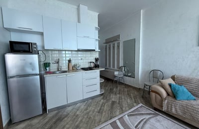 Alquiler de apartamento acogedor, amueblado con vista al mar, 50 m², Batumi, Georgia