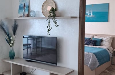 Alquiler de apartamento acogedor, amueblado con vista al mar, 50 m², Batumi, Georgia
