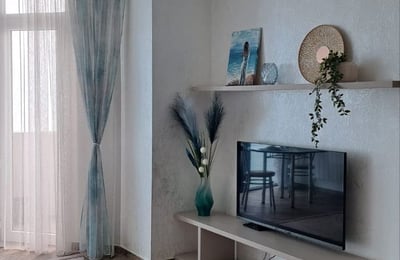 Alquiler de apartamento acogedor, amueblado con vista al mar, 50 m², Batumi, Georgia