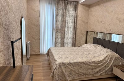 Alquiler de apartamento amplio, amueblado, 82 m², Batumi, Georgia