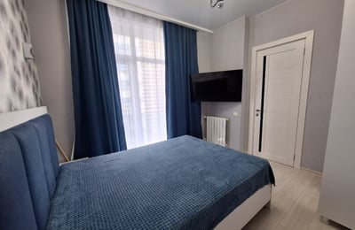 Location appartement spacieux, meublé, avec vue sur la mer et les montagnes, 65 м², Batumi, Géorgie