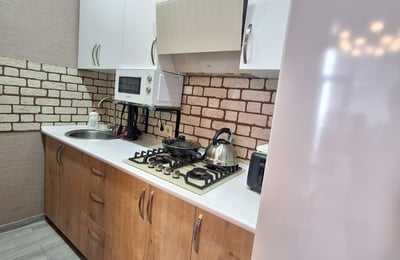 Location appartement spacieux, meublé, avec vue sur la mer et les montagnes, 65 м², Batumi, Géorgie