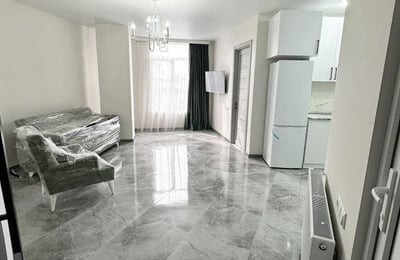 Location appartement moderne, meublé, 45 м², Batumi, Géorgie
