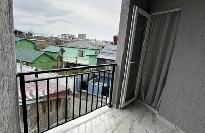 Location appartement moderne, meublé, 45 м², Batumi, Géorgie
