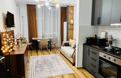 Location appartement moderne, confortable, avec balcon, 45 м², Batumi, Géorgie