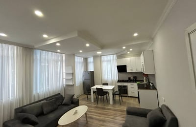 Moderne, komfortable Wohnung zur Miete, 67 м², Batumi, Georgien