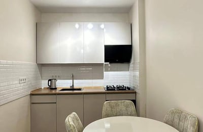 Alquiler de apartamento luminoso, cómodo, 47 m², Batumi, Georgia
