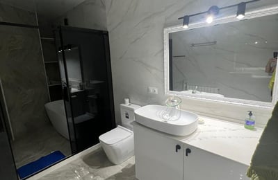 Location appartement spacieux, meublé, 95 м², Batumi, Géorgie