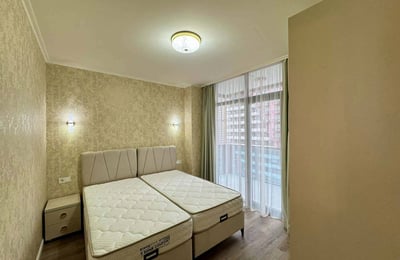 Alquiler de apartamento luminoso, cómodo, 75 m², Batumi, Georgia