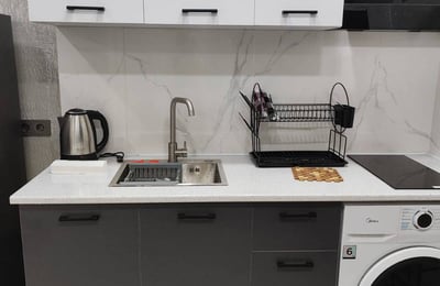 Location studio confortable, meublé, proche de la mer, 35 м², Batumi, Géorgie