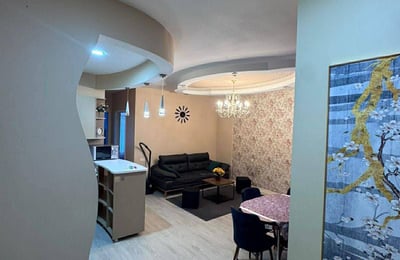 Location appartement lumineux, confortable, 80 м², Batumi, Géorgie