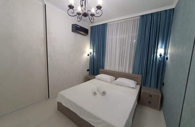 Alquiler de apartamento amplio, moderno, 130 m², Batumi, Georgia