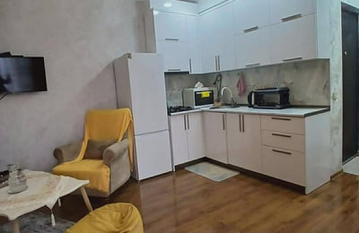Location appartement cosy, 45 м², Batumi, Géorgie