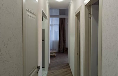 Location d’un appartement lumineux et spacieux, 85 m², Batoumi, Géorgie