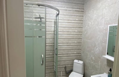 Location d’un appartement lumineux et spacieux, 85 m², Batoumi, Géorgie