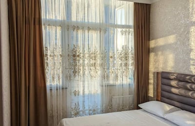 Location d’un appartement lumineux et spacieux, 85 m², Batoumi, Géorgie